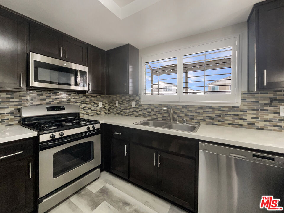 3657-w-avenue-j6,lancaster,ca,93536
