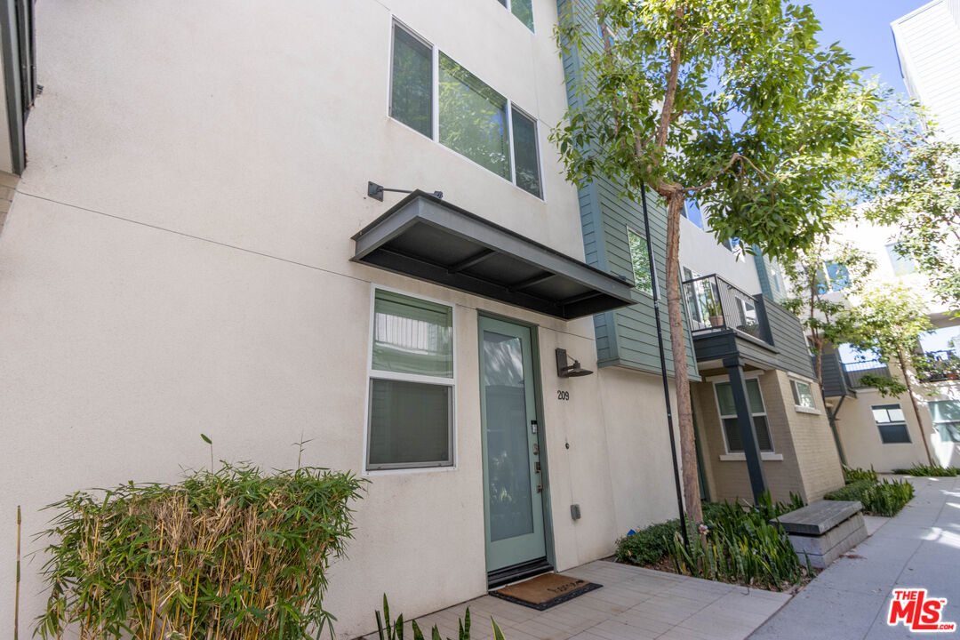 9912 Artesia Blvd Unit: 209