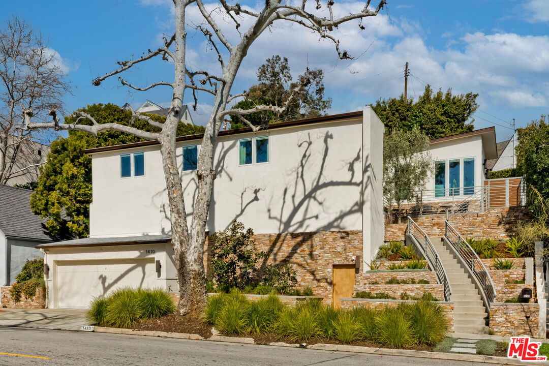 Photo of 1410 Comstock Ave, Los Angeles, CA 90024