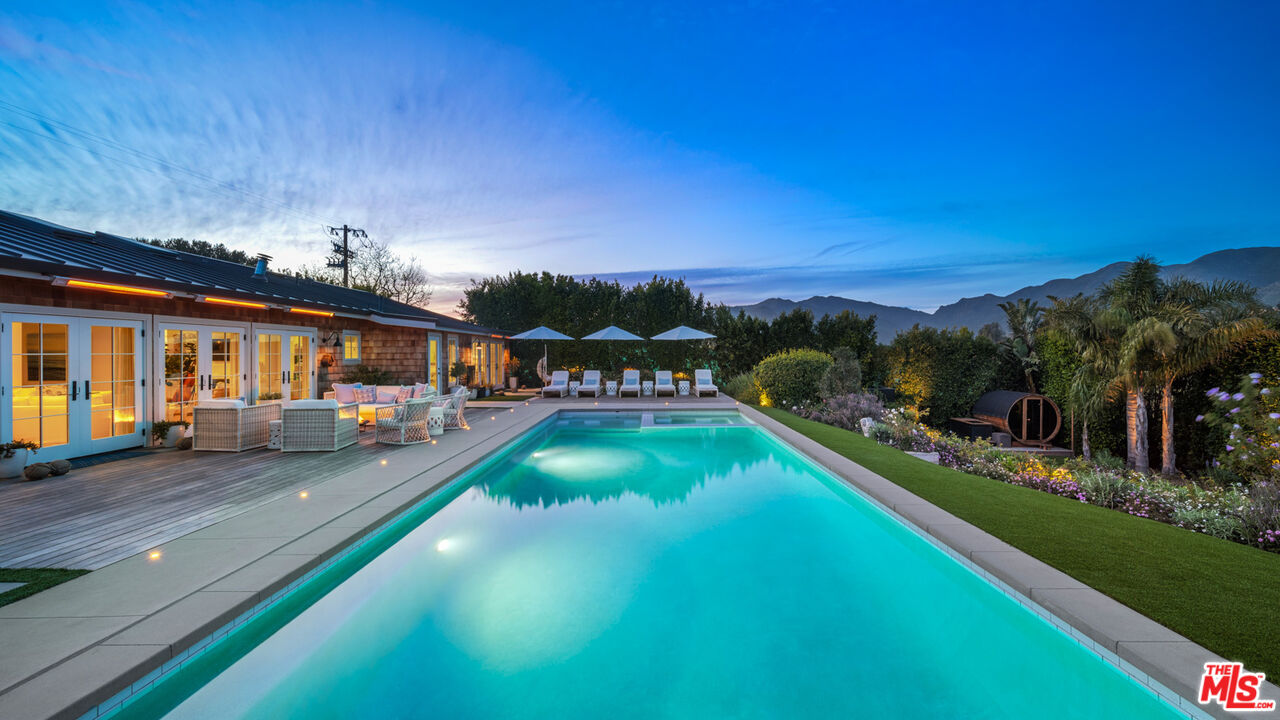 6540 Dume Dr