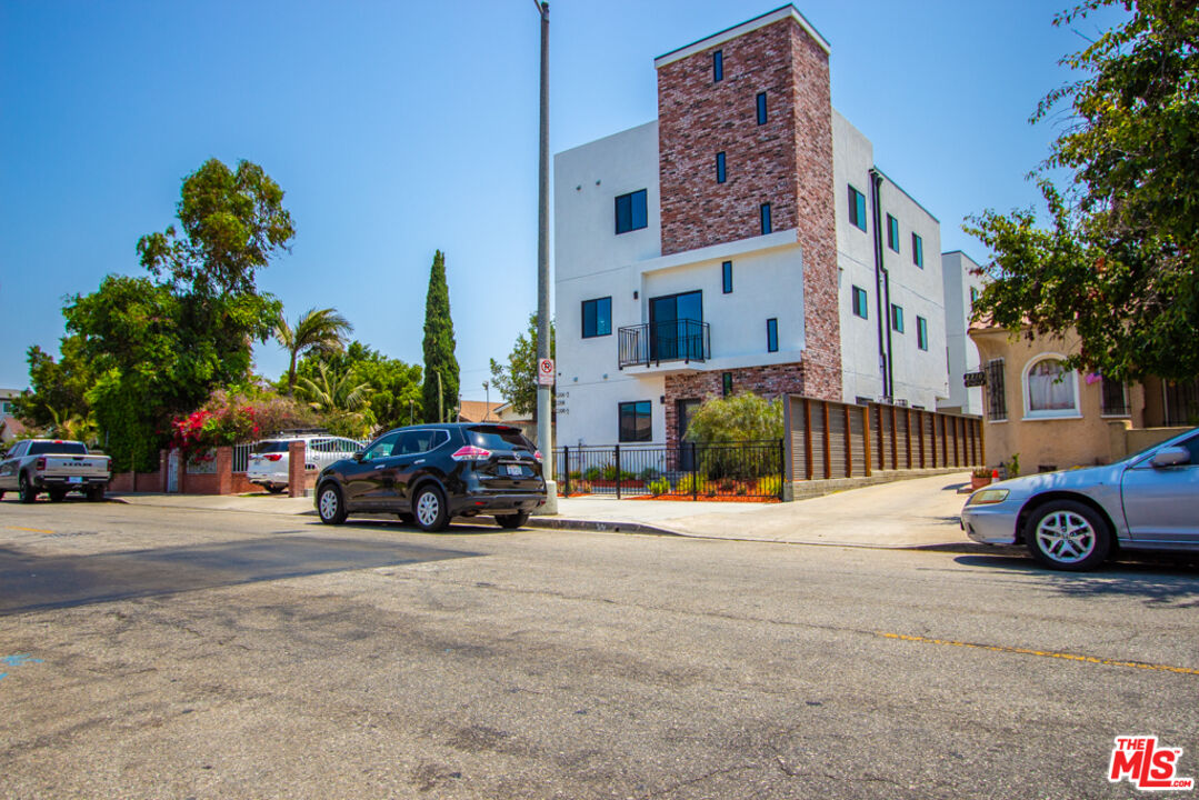 2206-hauser-blvd#1-2,los-angeles,ca,90016