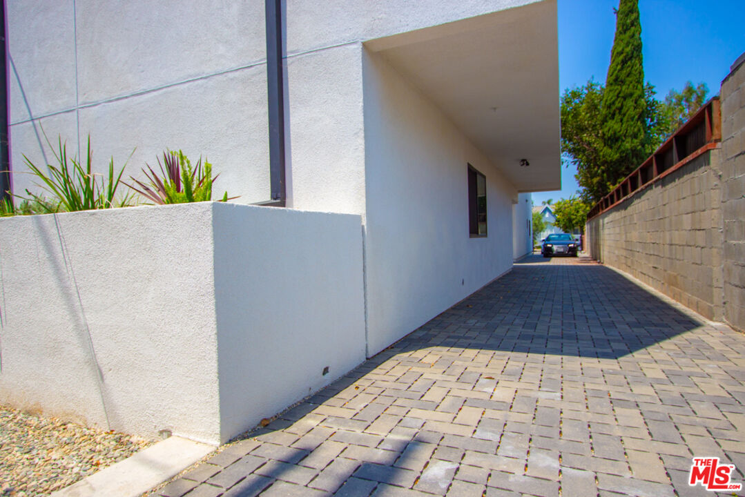2206-hauser-blvd#1-2,los-angeles,ca,90016