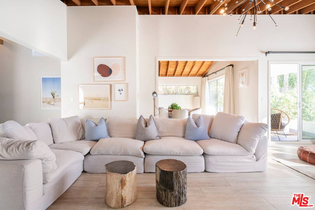21555 Pacific Coast Hwy