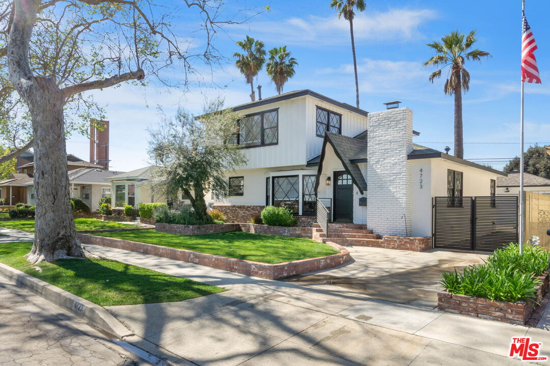 Photo of 4723 Autry Ave, Long Beach, CA 90808