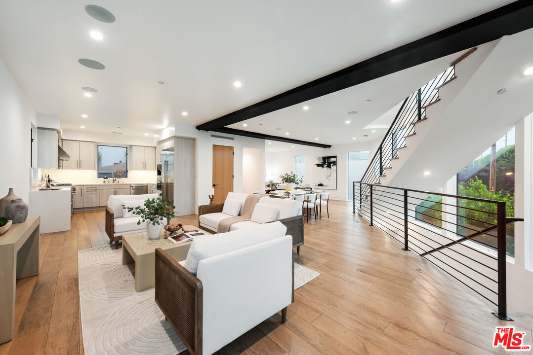 126 Thornton Pl