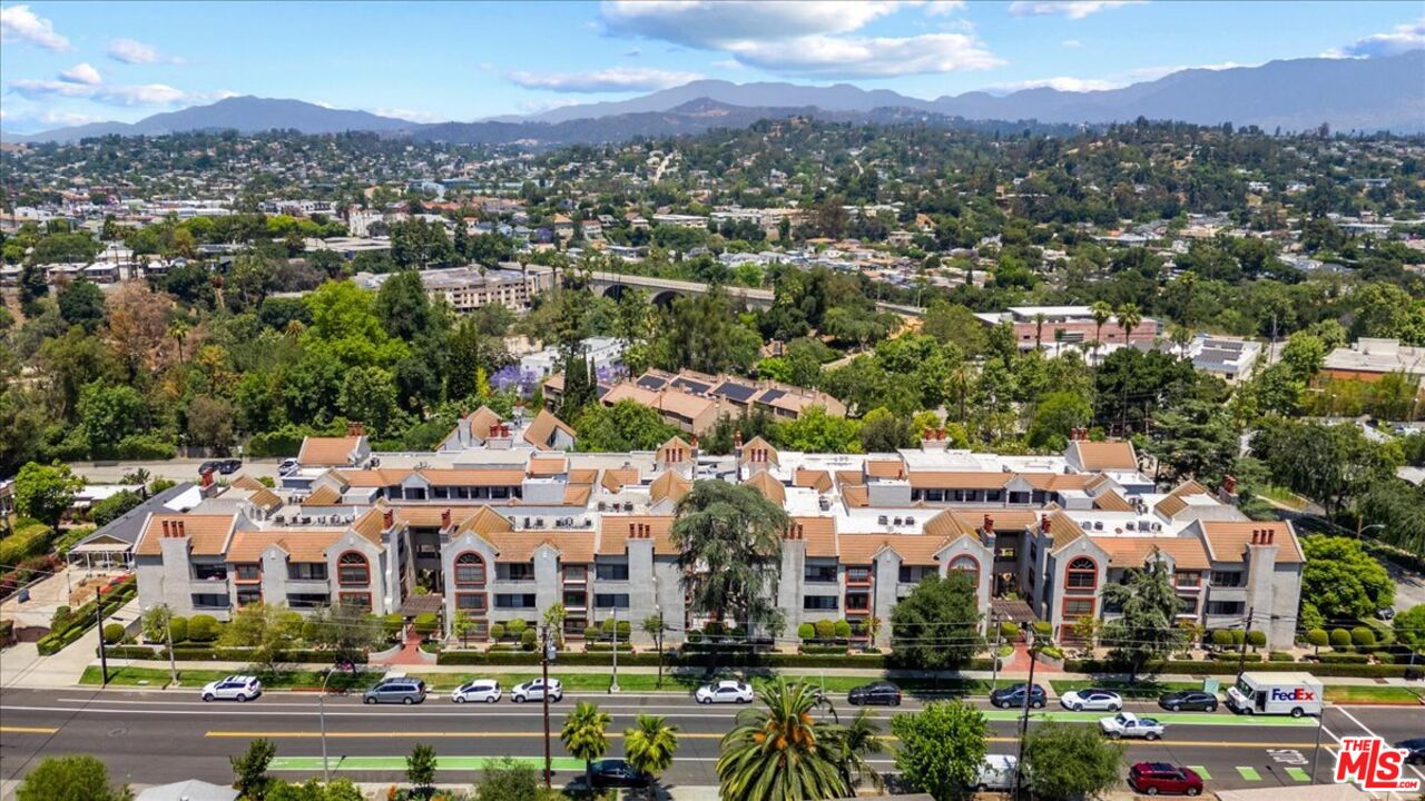 Photo of 130 Monterey Rd #307, South Pasadena, CA 91030