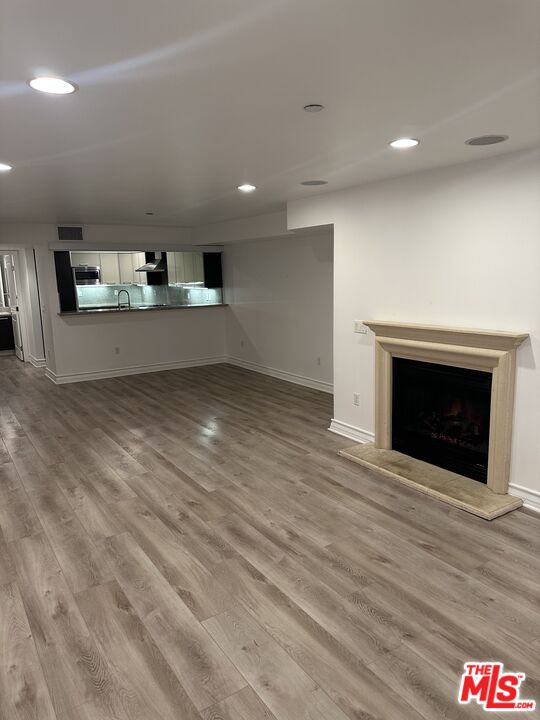 1319 N Detroit St Unit: 3