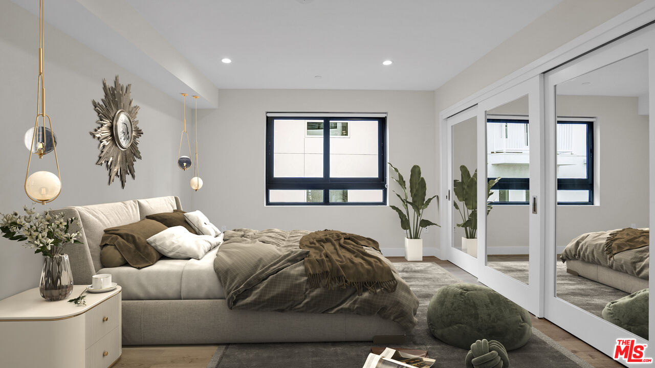 846 S Mariposa Ave Unit: 701