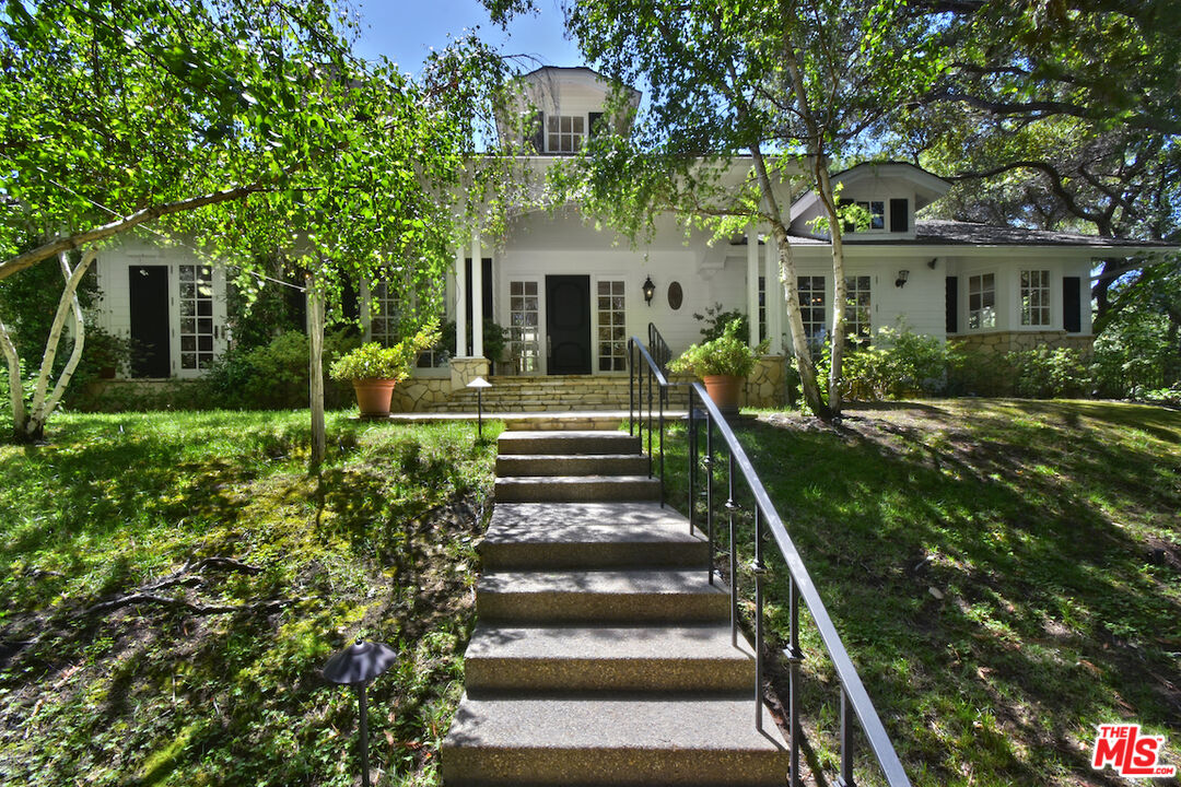 3935 Valley Meadow Rd