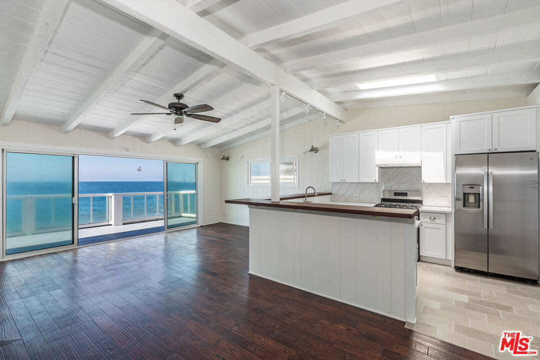 25408 Malibu Rd Unit: 1/2
