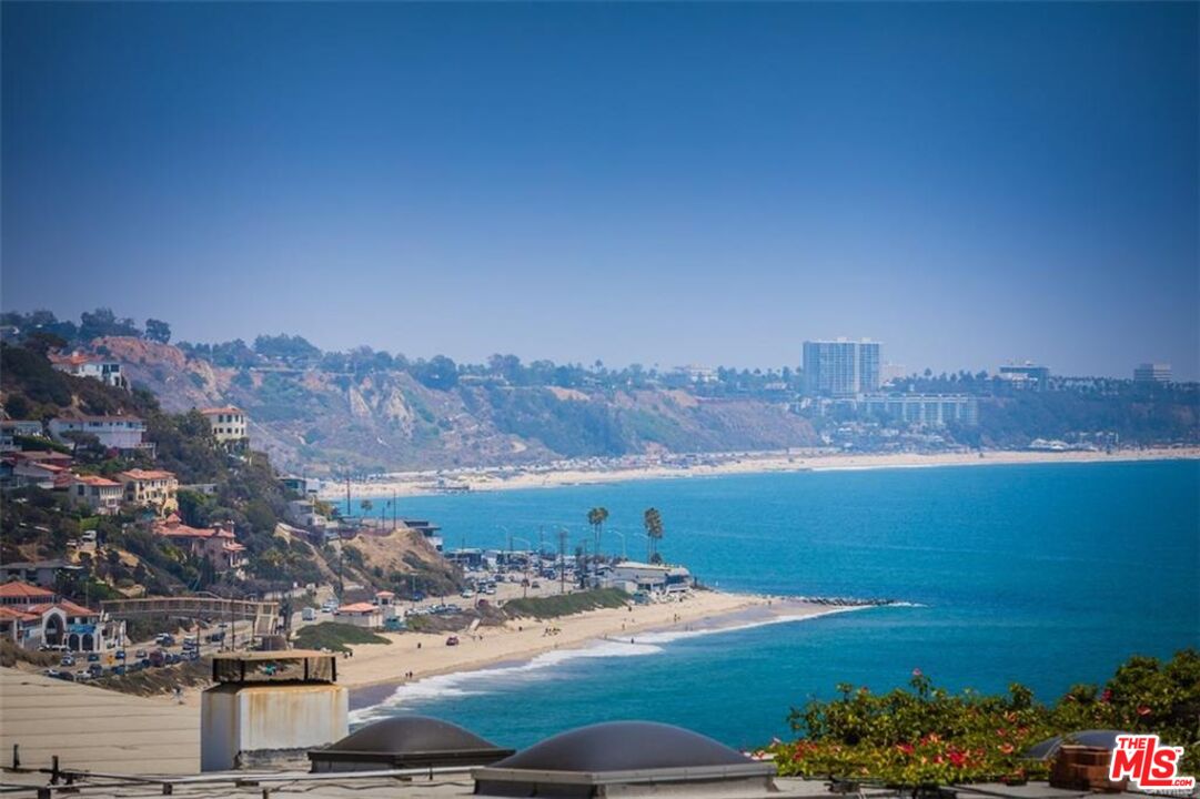 18203 Coastline Dr Unit: 9