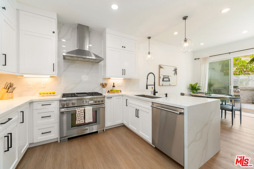 6453 Zuma View Pl Unit: 123