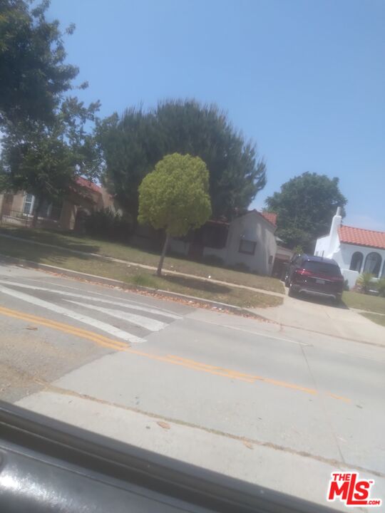 Photo of 2923 W 76th St, Los Angeles, CA 90043