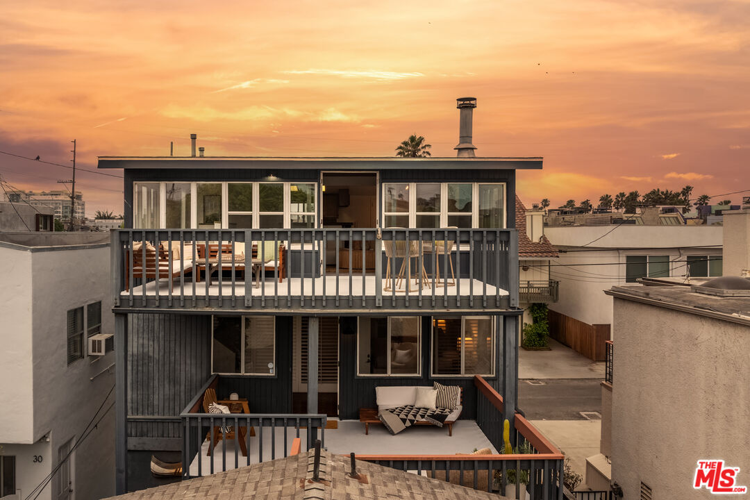 28 24th Ave