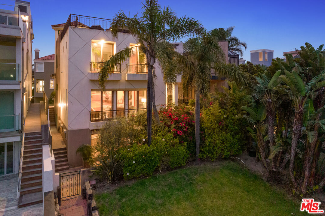 4115 Roma Ct