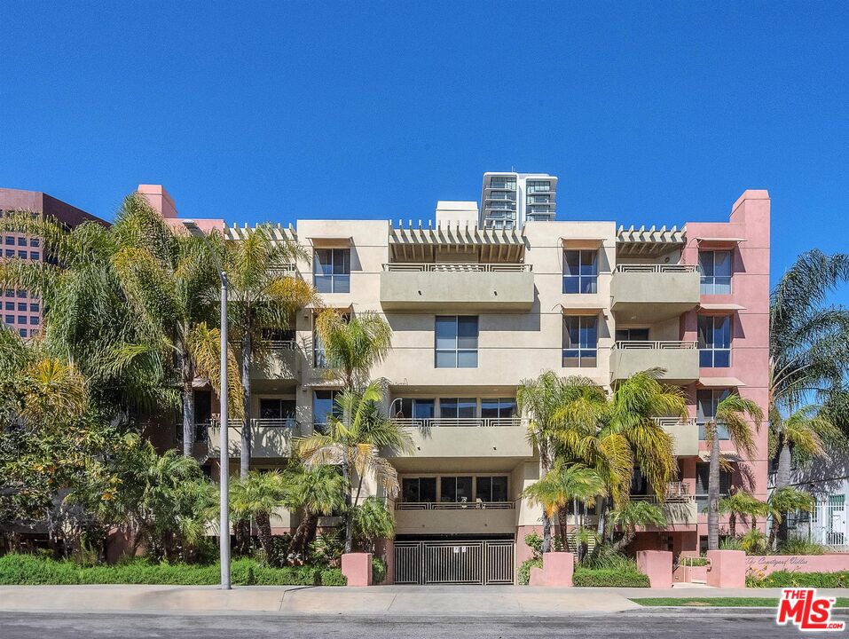 1222 S Westgate Ave Unit: 103