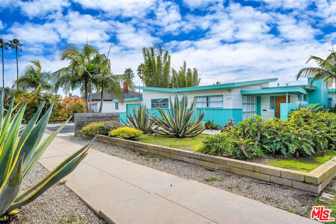 3435 Cabrillo Blvd