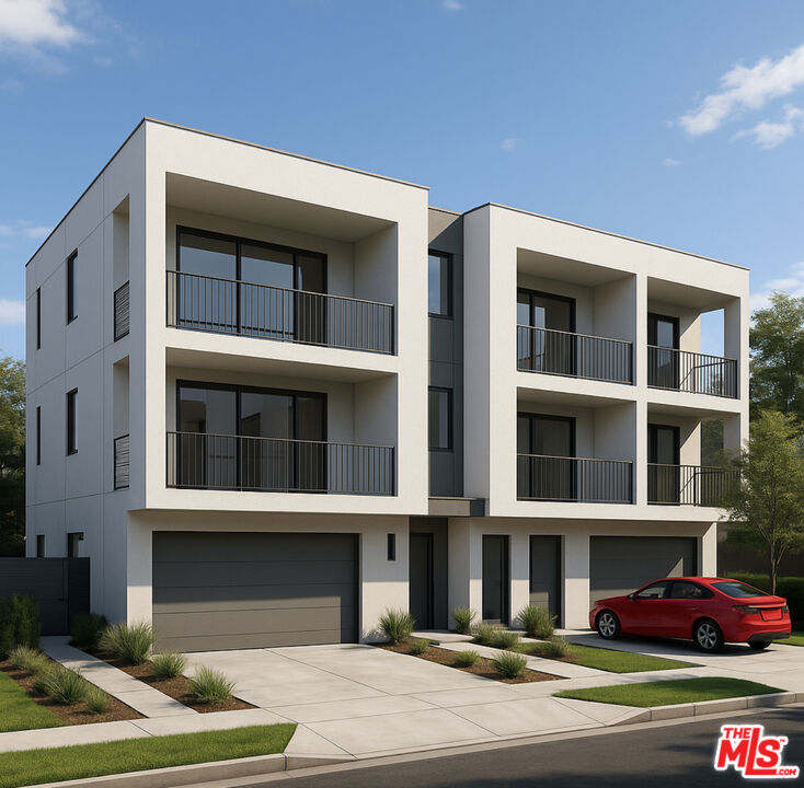 Photo of 744 Termino Ave, Long Beach, CA 90804