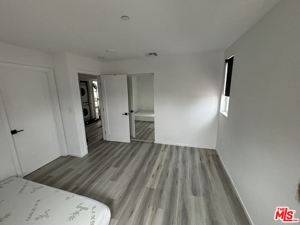 1224 N Alexandria Ave
