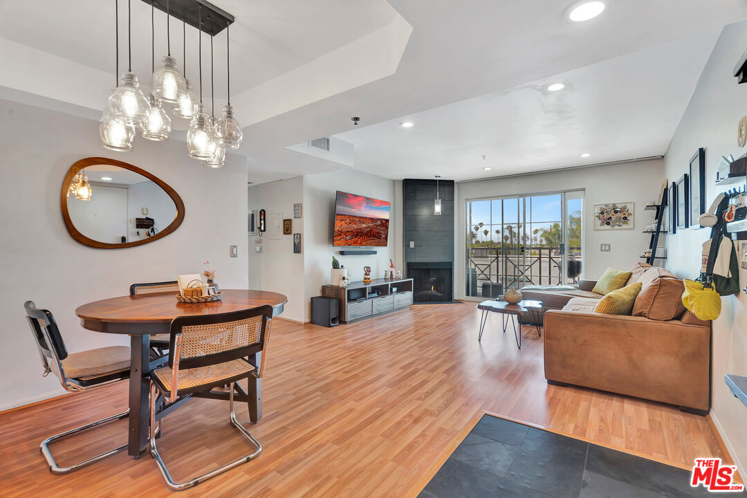 801 Pine Ave Unit: 312