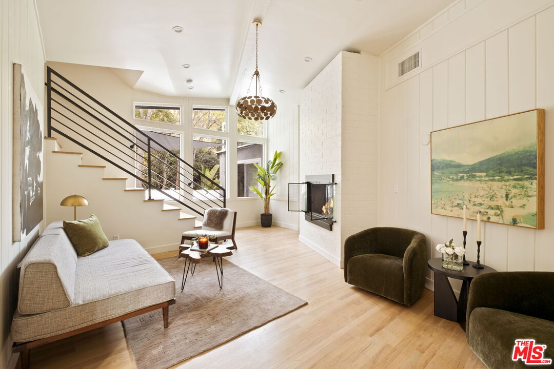 2701 Jalmia Dr