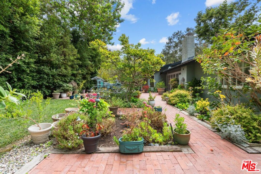 30604 Sicomoro Dr