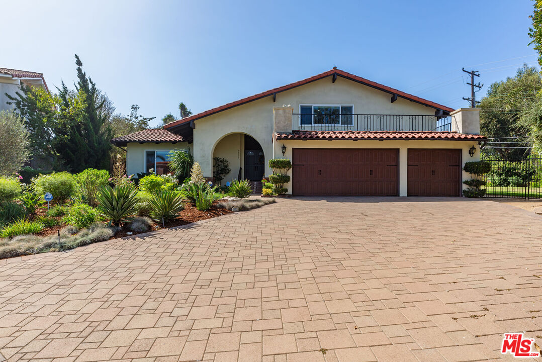 6032 Sandbrook Dr
