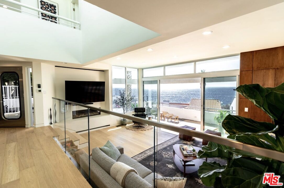 21349 Rambla Vis