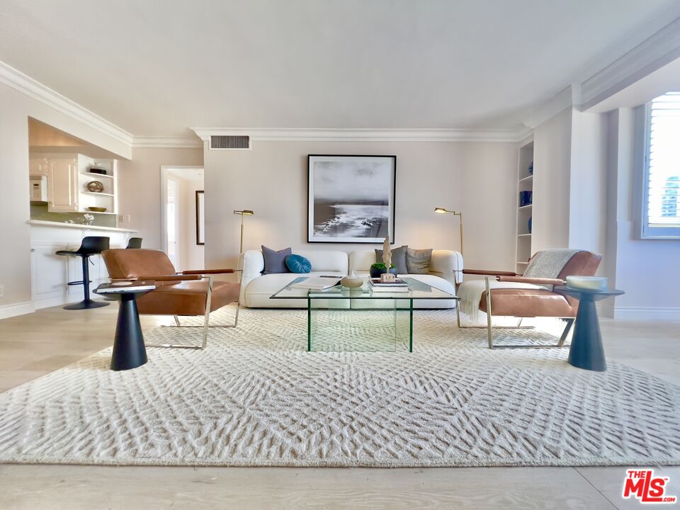 969 Hilgard Ave Unit: 1007