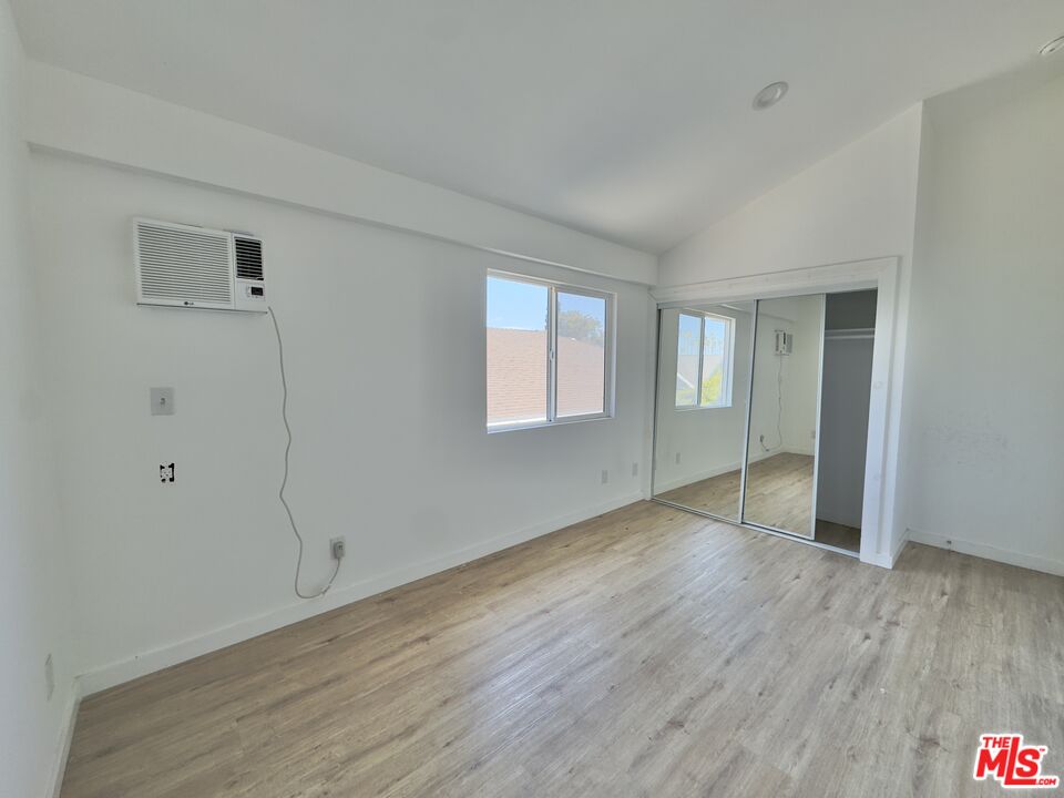 1732 Crenshaw Blvd Unit: 6