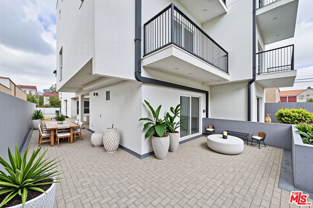 1108 Queen Anne Pl Unit: 1108 1/2