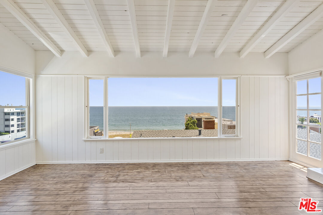 22607 PACIFIC COAST HWY