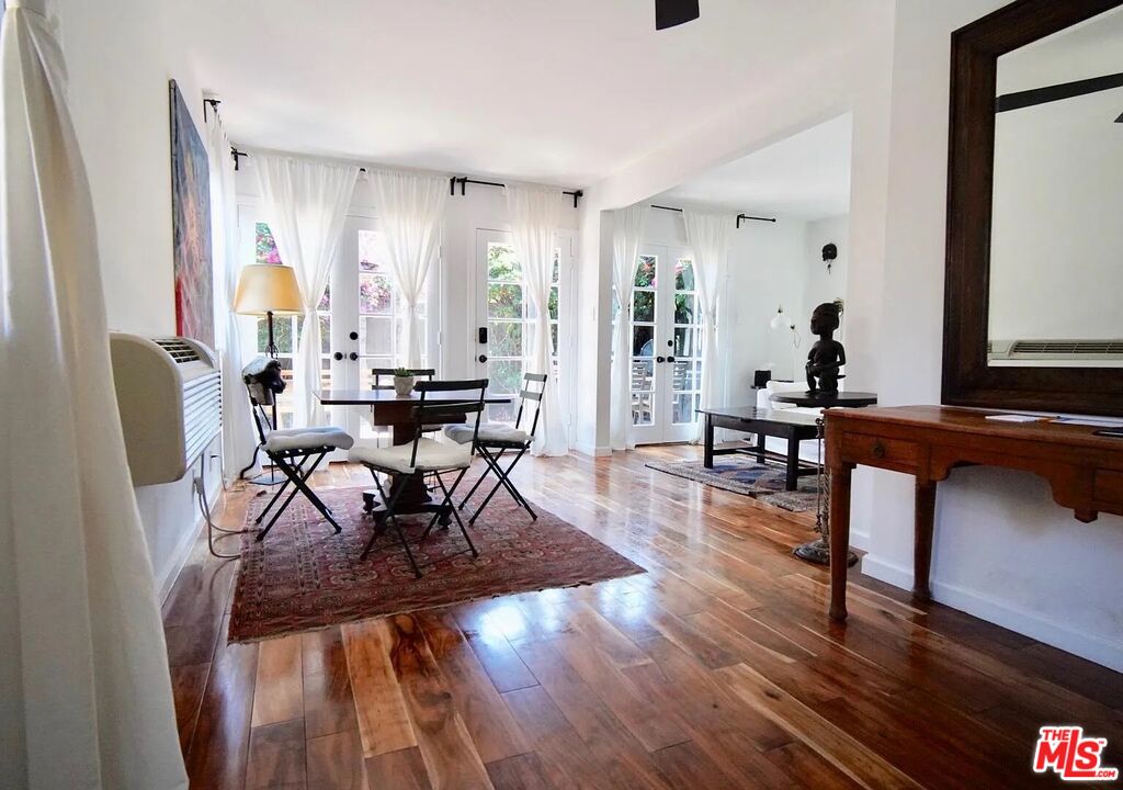 31 18th Ave Unit: A