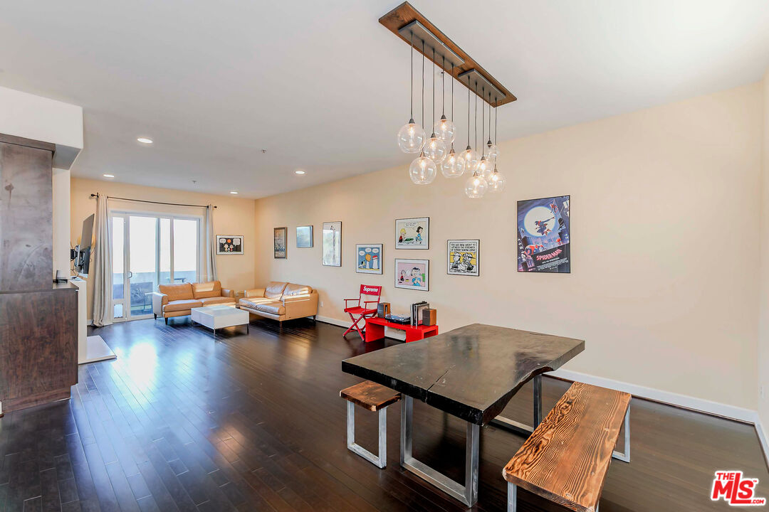 Photo of 4644 Coldwater Canyon Ave #403, Studio City, CA 91604