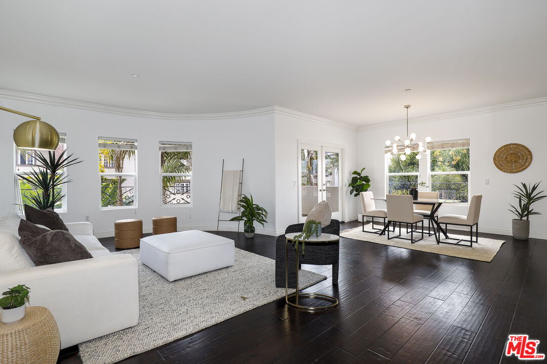 1862 S Bentley Ave Unit: 202