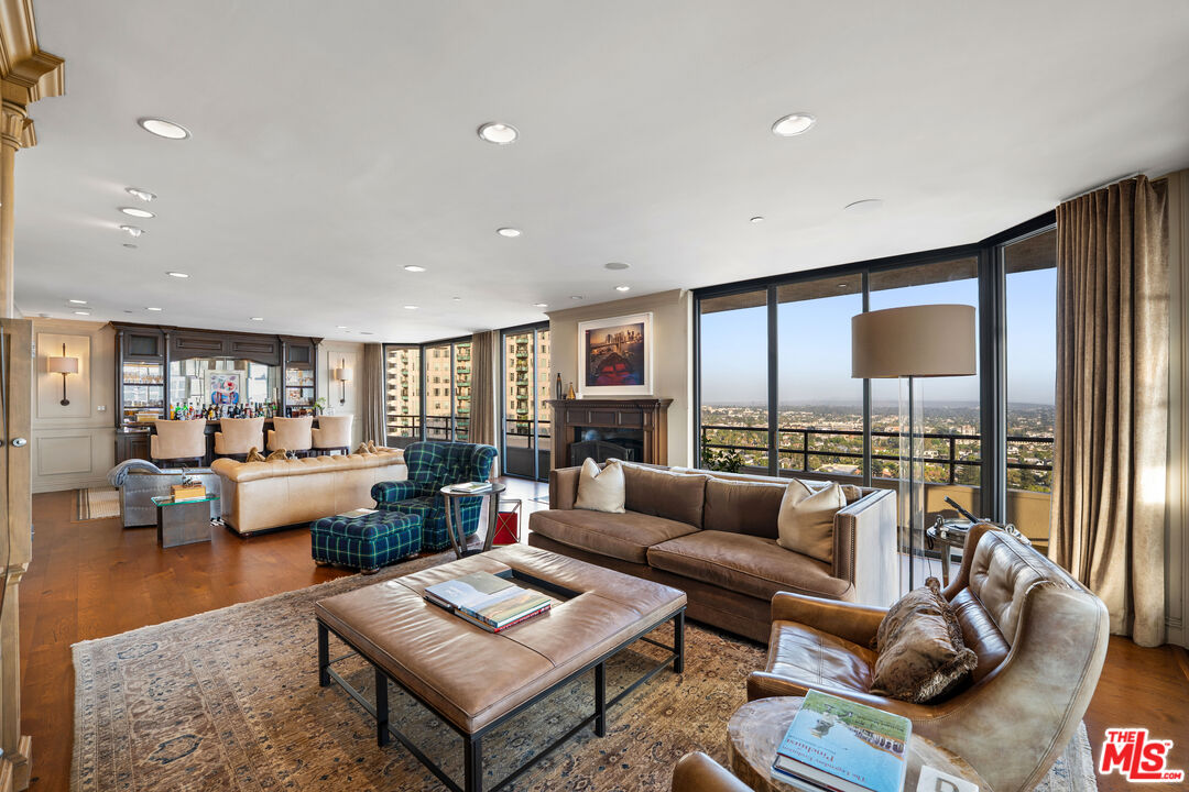 10601 Wilshire Blvd Unit: 1603
