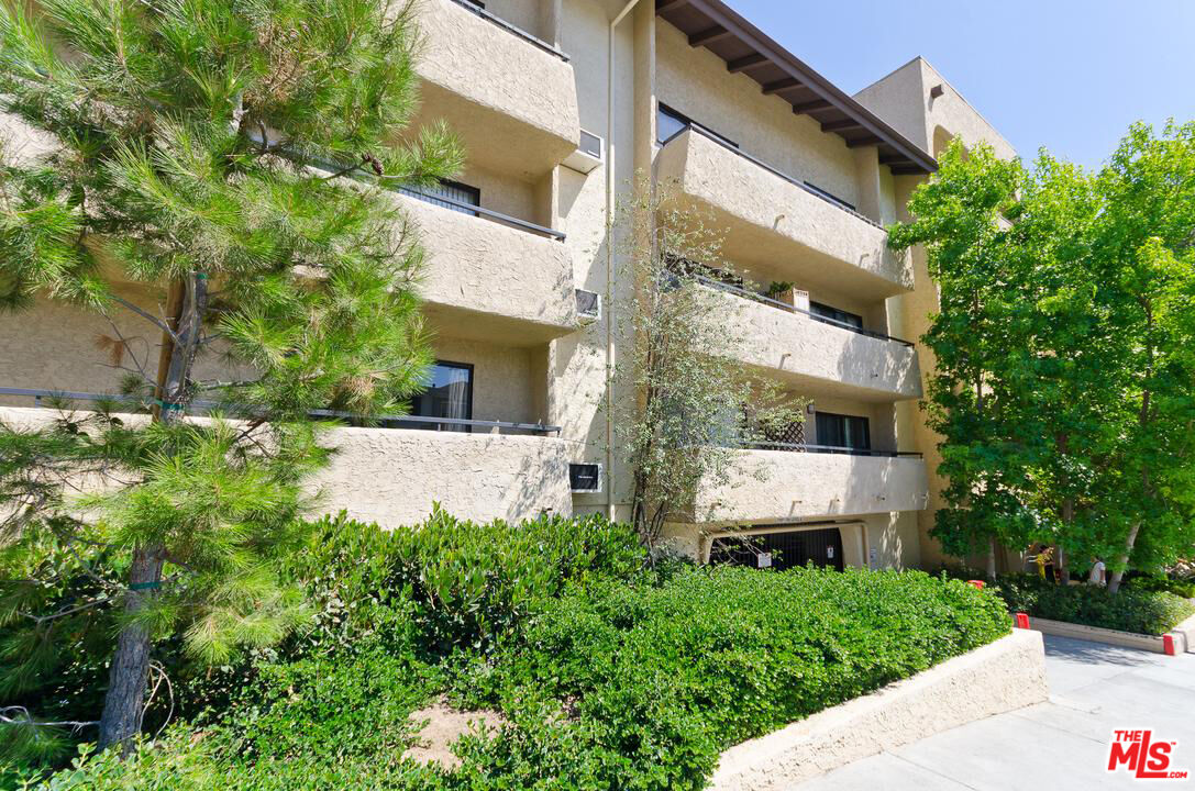 10982 Roebling Ave Unit: 561