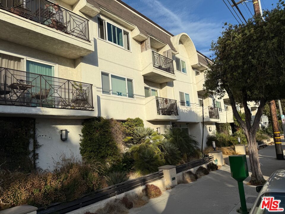 2721 2nd St Unit: 108