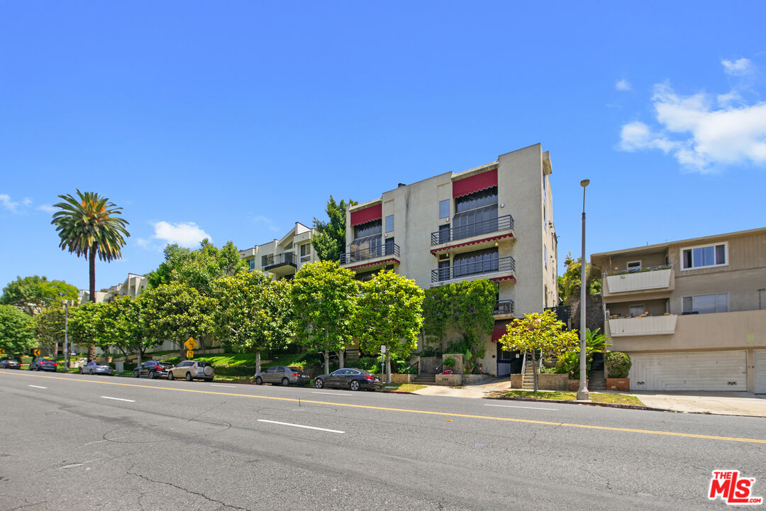 1360 S Beverly Glen Blvd