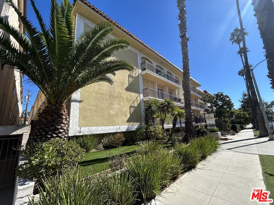 Photo of 1033 6TH ST, SANTA MONICA, CA 90403