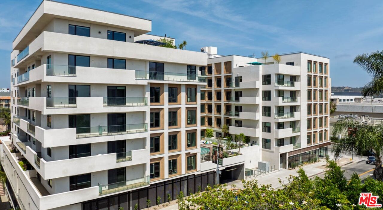 10375 W Washington Blvd Blvd Unit: 703