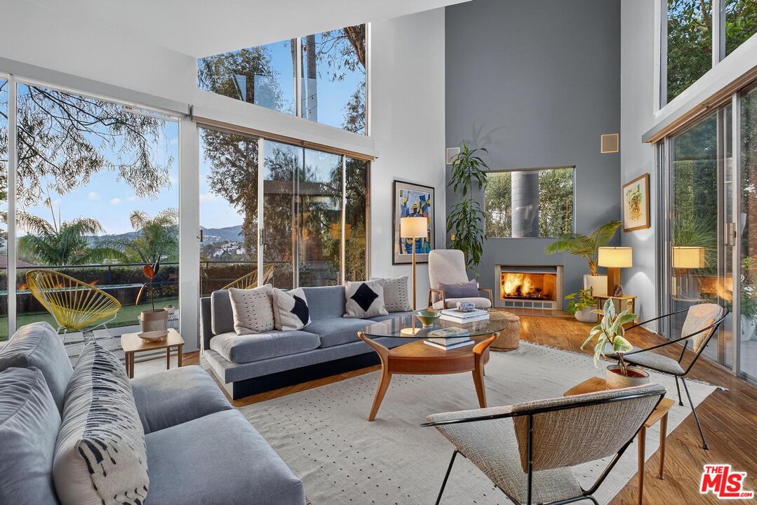 1962 Micheltorena St