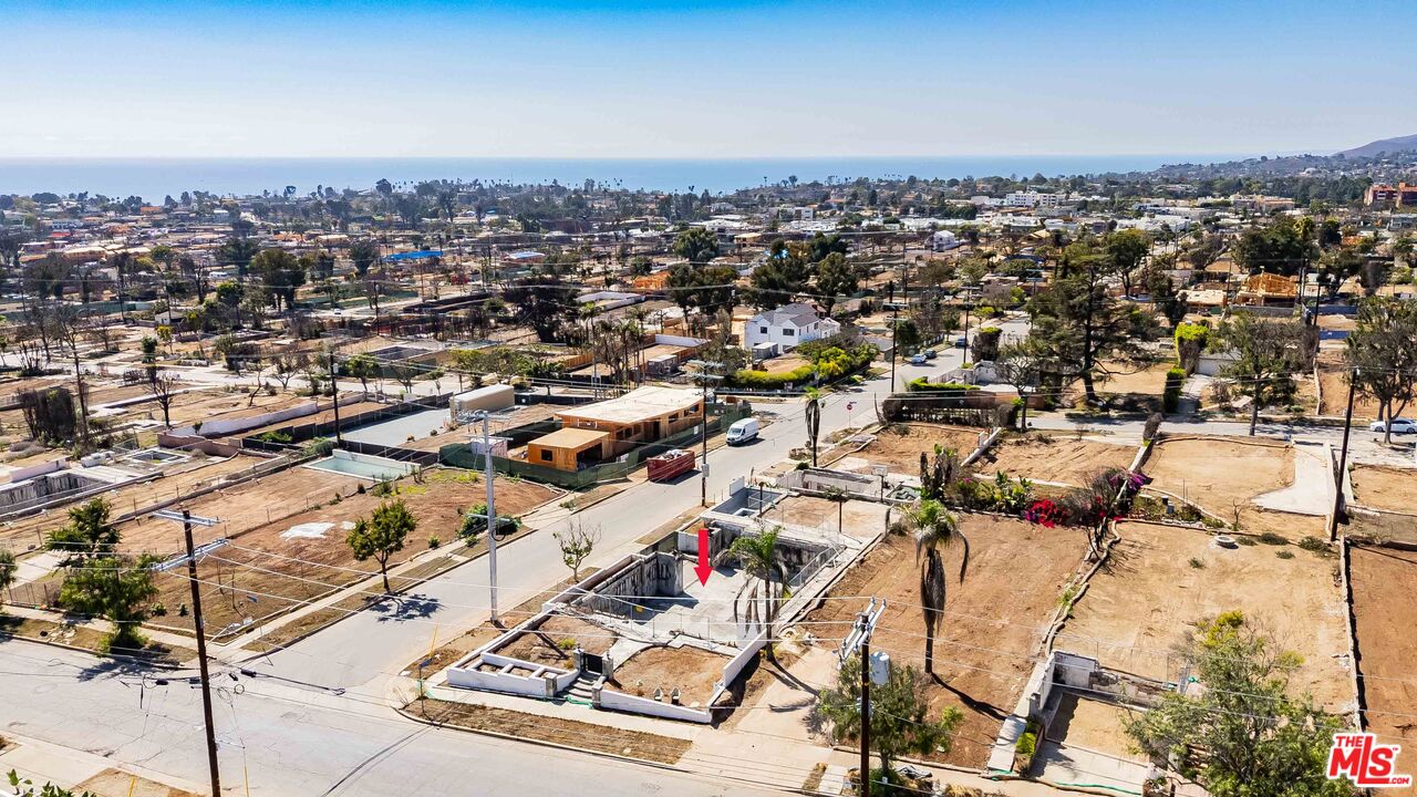 1101 Chautauqua Blvd