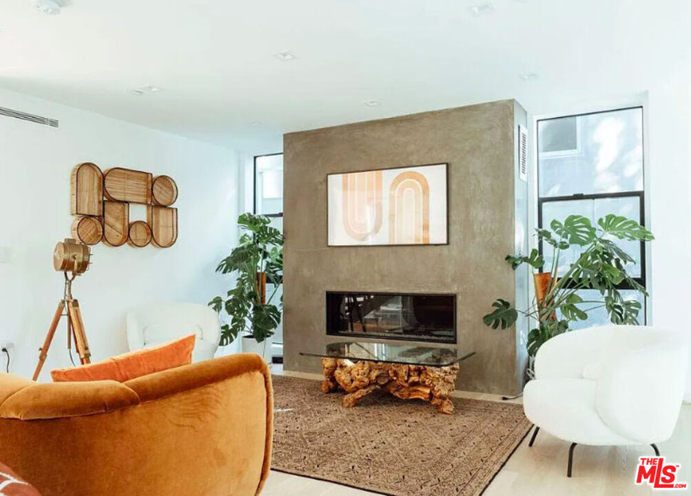115 Park Pl Unit: 115