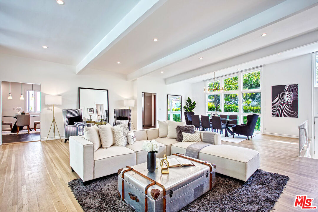 2163 SAN YSIDRO DR