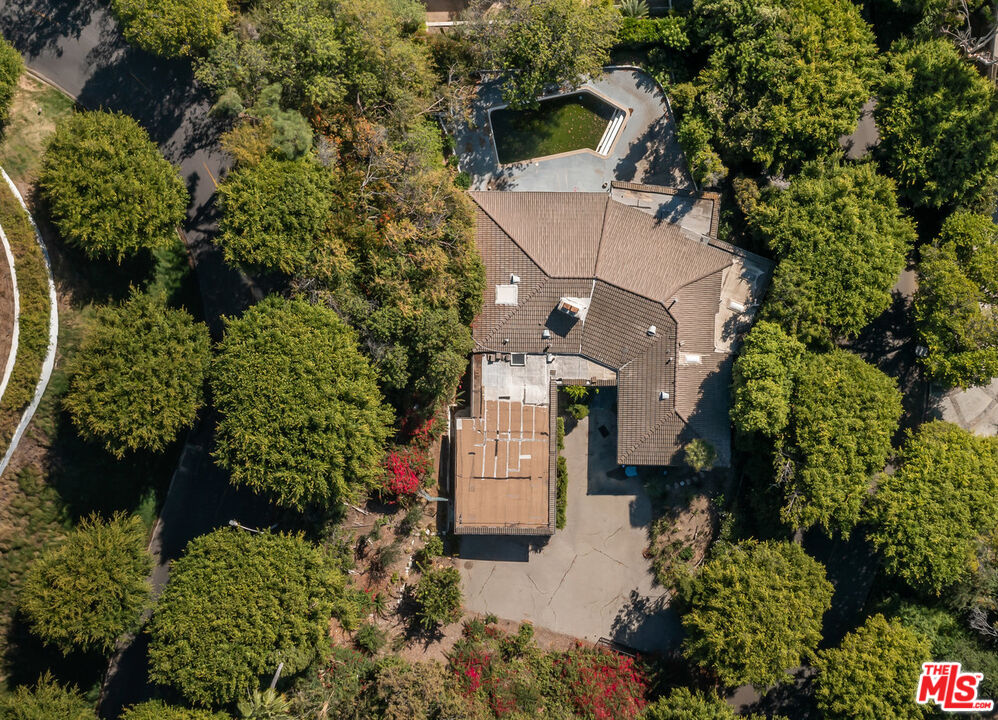 1150 Laurel Way