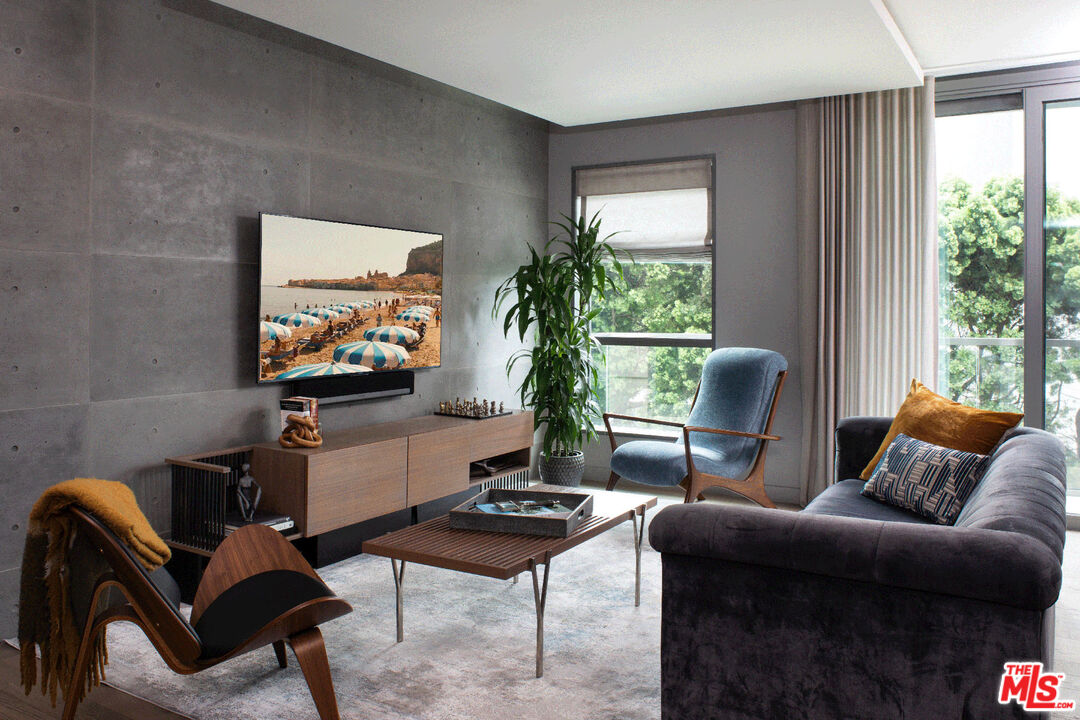 1755 Ocean Ave Unit: 305