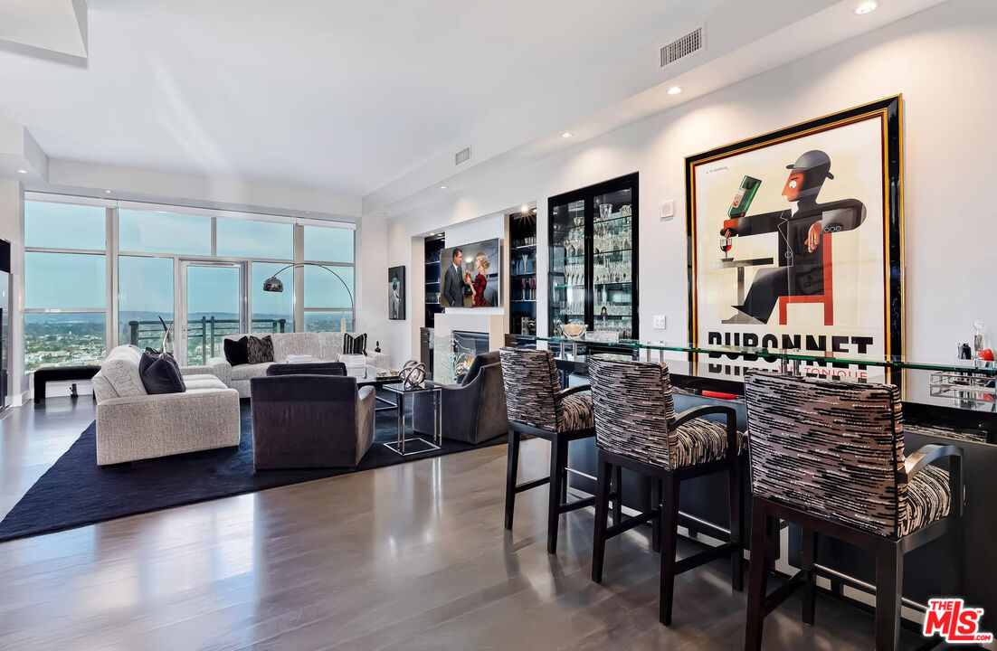 10776 Wilshire Blvd Unit: 1802