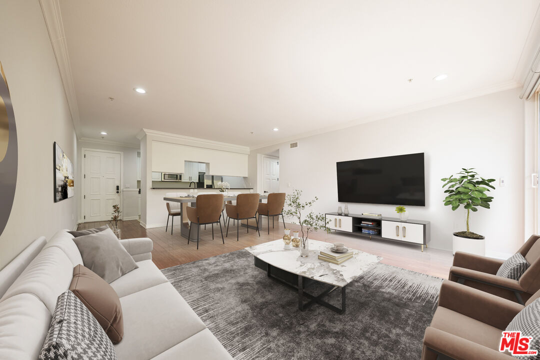 1401 S St Andrews Pl Unit: 201
