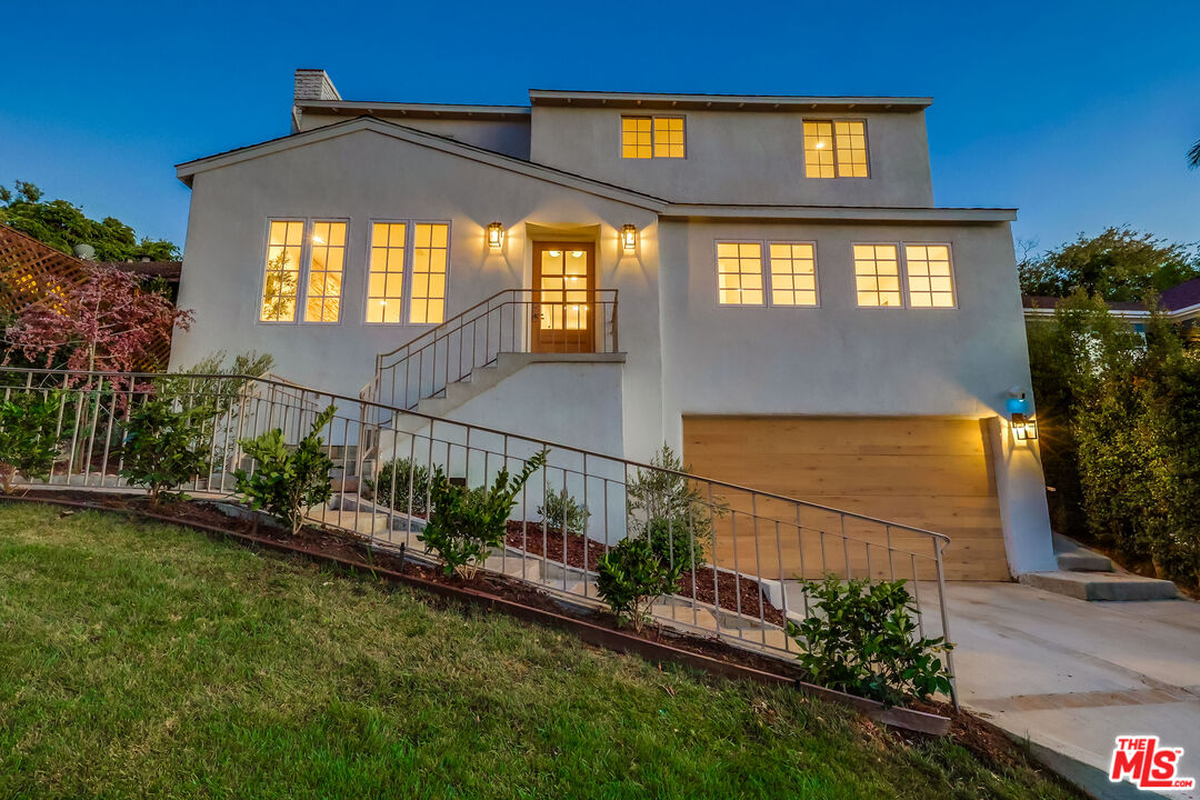 10436 Cheviot Dr